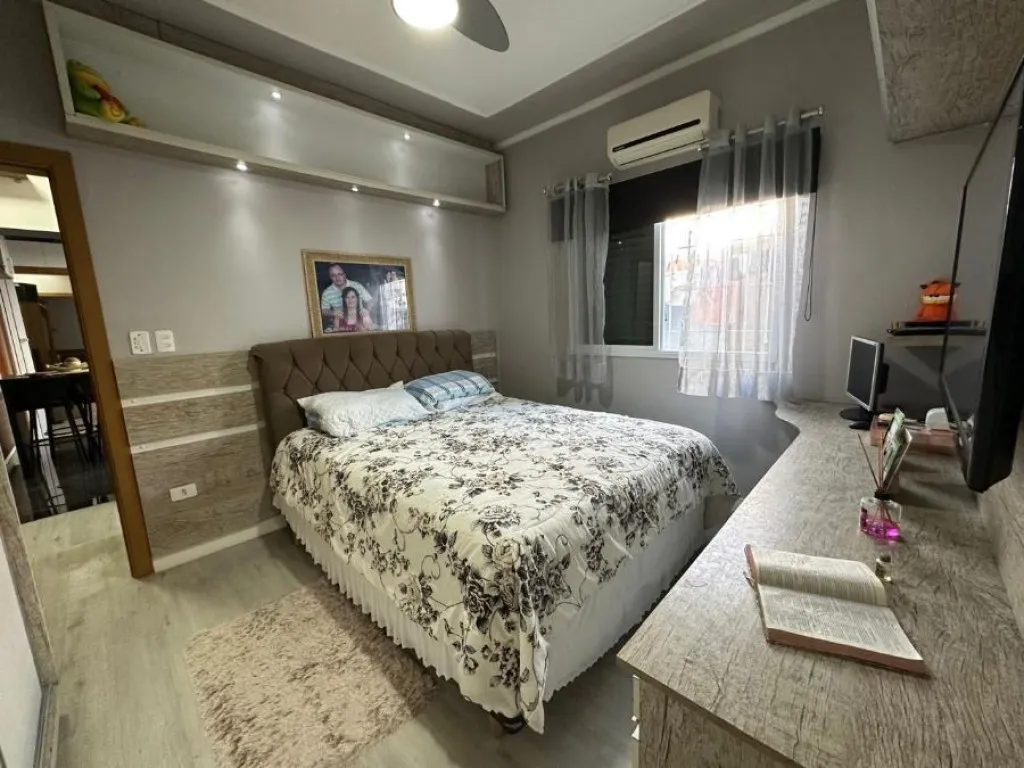 Imagem CASA COM 85,00 m² - MARACANÃ - PRAIA GRANDE SP