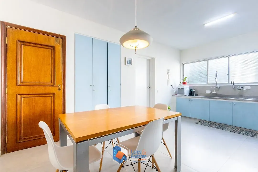 Imagem Apartamento para venda em Pinheiros com 4 quartos, sendo 2 suítes, 224m²