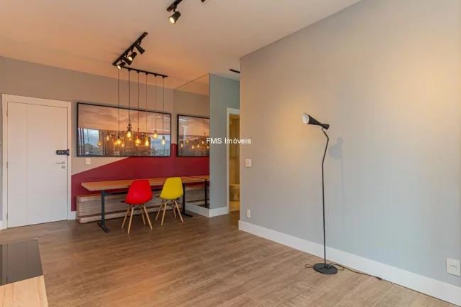 Imagem Apartamento para locação com 2 quartos e 2 vagas na Granja Julieta.