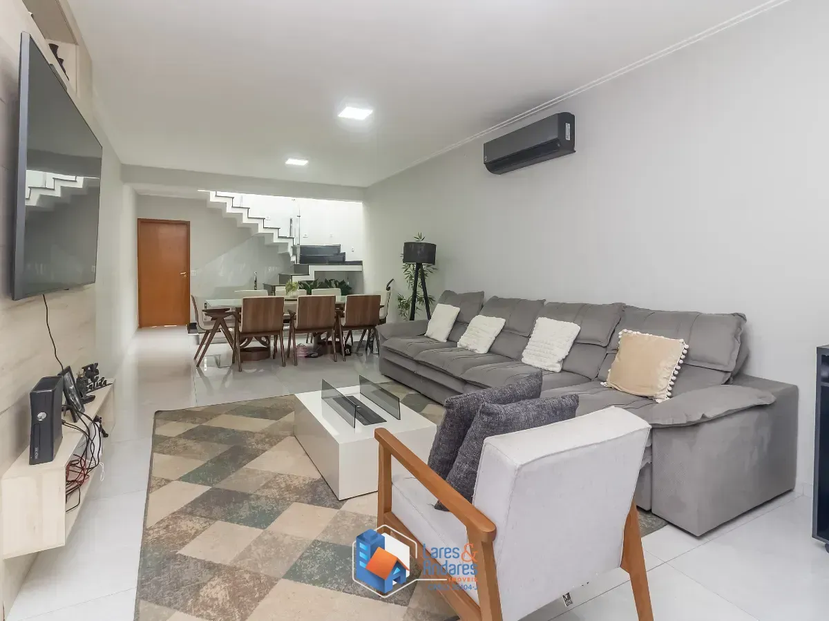 Imagem Sobrado para venda em City Recanto Anastácio com 3 quartos, sendo 3 suítes, 158m²