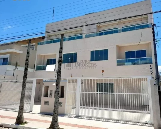 Imagem Sobrado triplex no Centro de Balneário Camboriú.