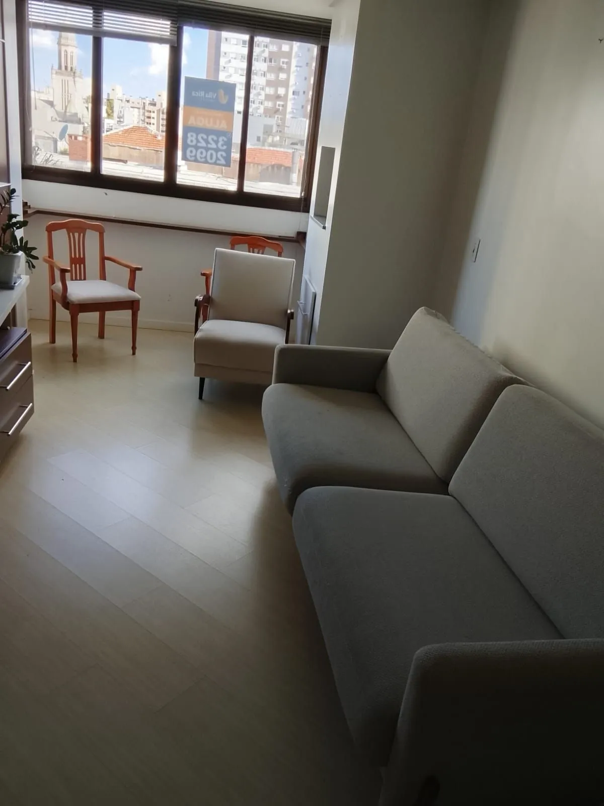 Imagem Excelente Apartamento 3D, transformado em 2D, closet mobiliado c/ vaga - Cidade Baixa - Preço Atrativo