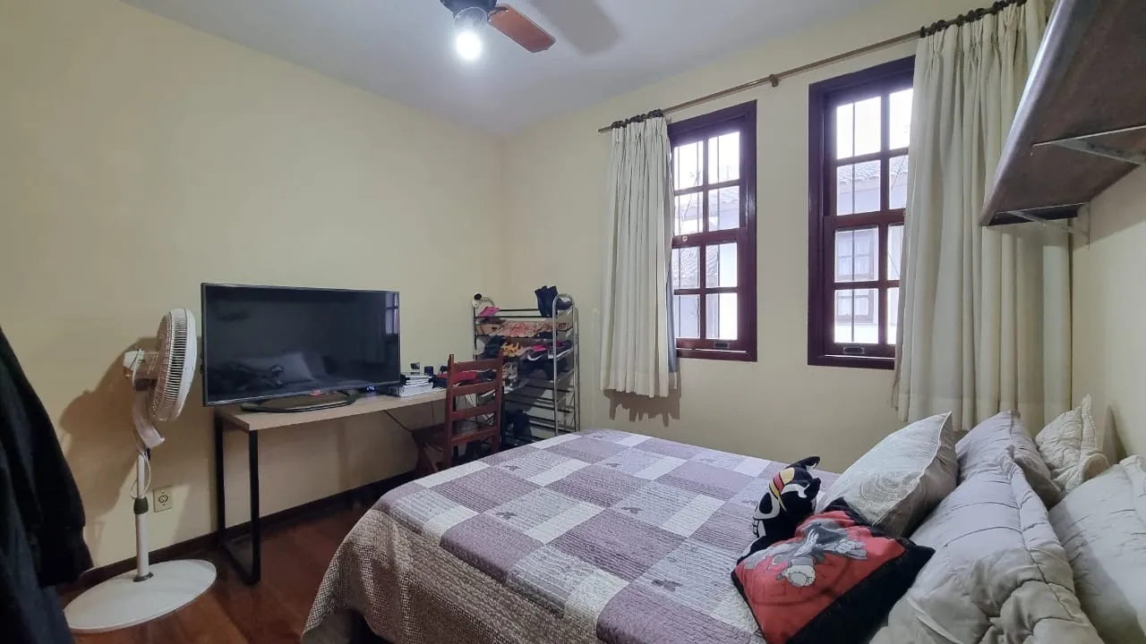 Imagem Casa em Condomínio para Venda em Teresópolis / RJ no bairro Alto