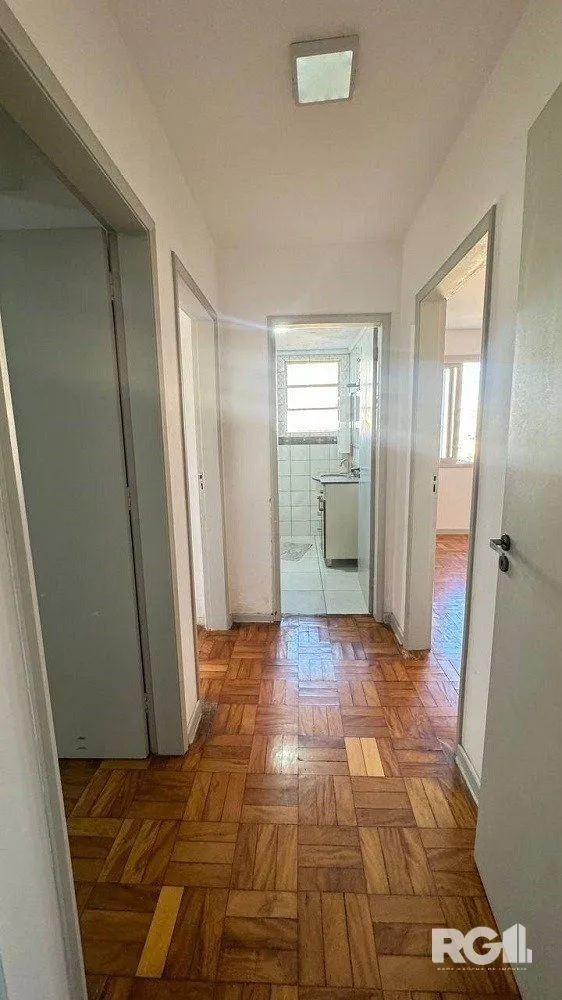Imagem APARTAMENTO DE 3 DORMITÓRIOS COM VAGA DE GARAGEM NO CENTRO HISTÓRICO.