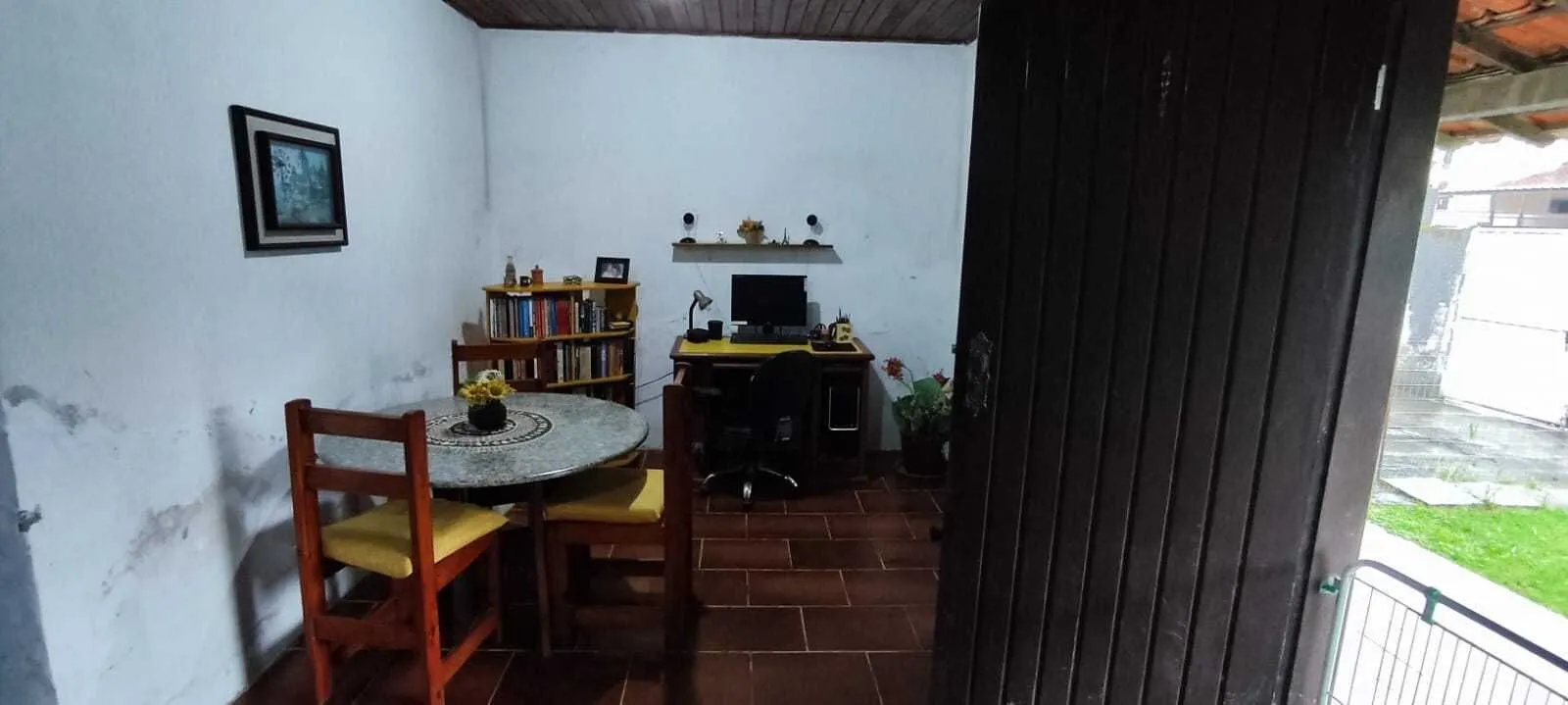 Imagem Casa Duplex à Venda em Itaipu, com 4 Qts, Suíte, 2 Vagas, Quintal - Maravista Niterói