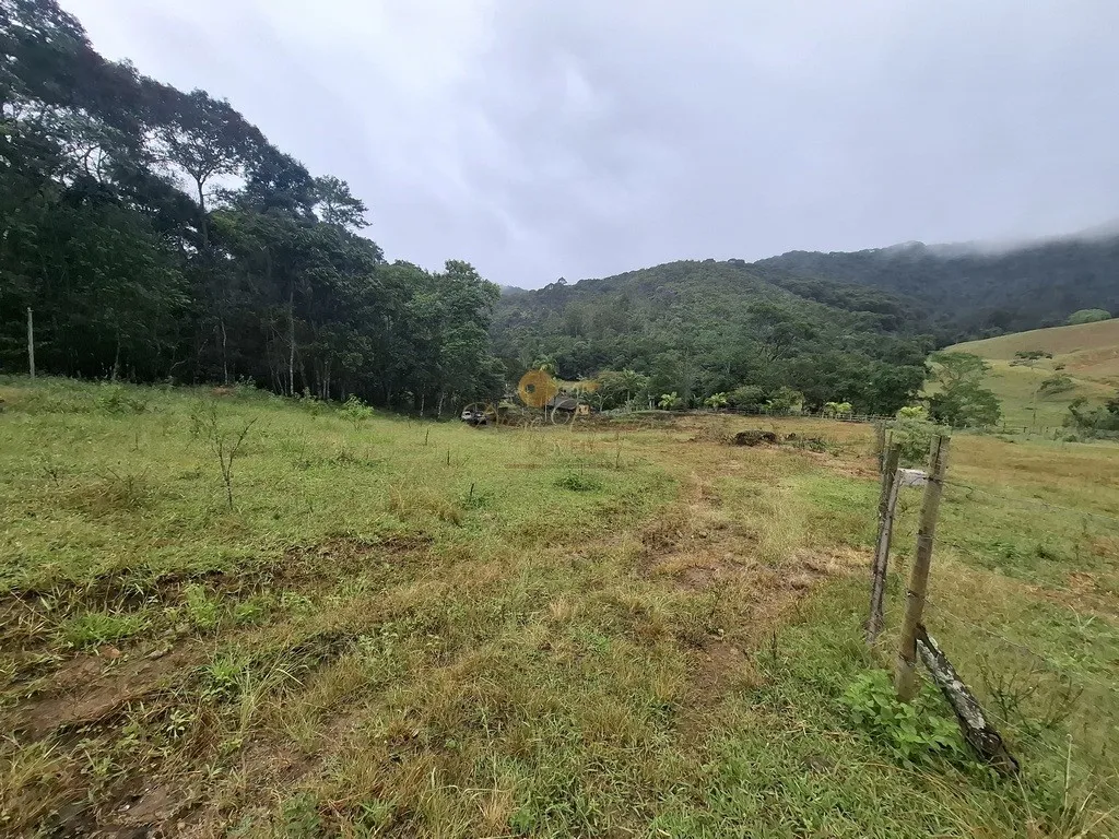 Imagem Sítio para Venda em Teresópolis / RJ no bairro Serrinha