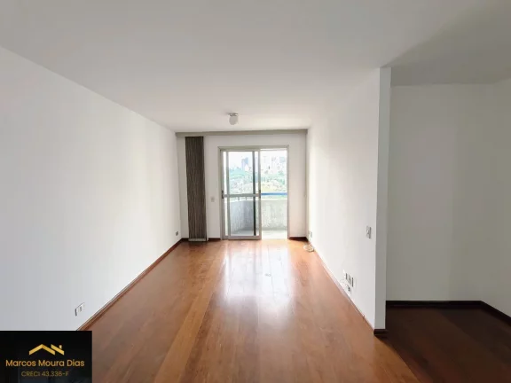 Imagem Apartamento Pinheiros, 2 dormitórios( 1 suíte) e 2 vagas, perto Metrô Fradique e com excelente valor de Condomínio. Edifício com Portaria 24 hs, Gerador e Lazer