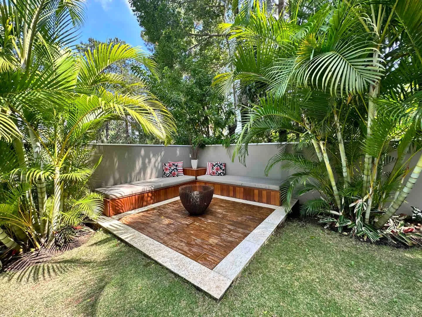 Imagem Casa de 540m² de Construção Localizada no Coração de Alphaville 1!
