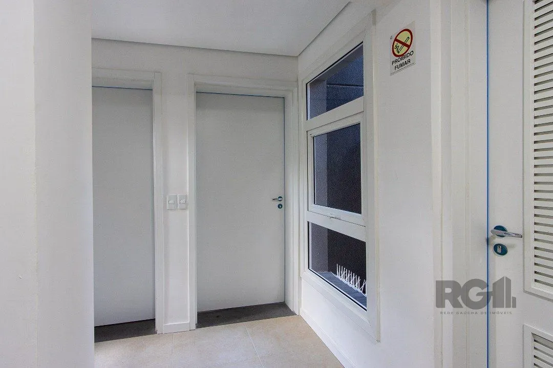 Imagem Cobertura para Venda - 214.34m², 3 dormitórios, sendo 3 suites, 2 vagas - Tristeza