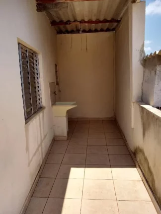 Imagem Excelente Imóvel para investidor!! Ótimo local próximo a escola, farmácia,açougue,padaria,super...