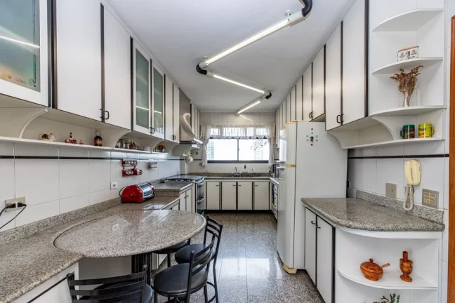Imagem Apartamento à venda em São Paulo, Bosque da Saúde, com 4 quartos, 200m2