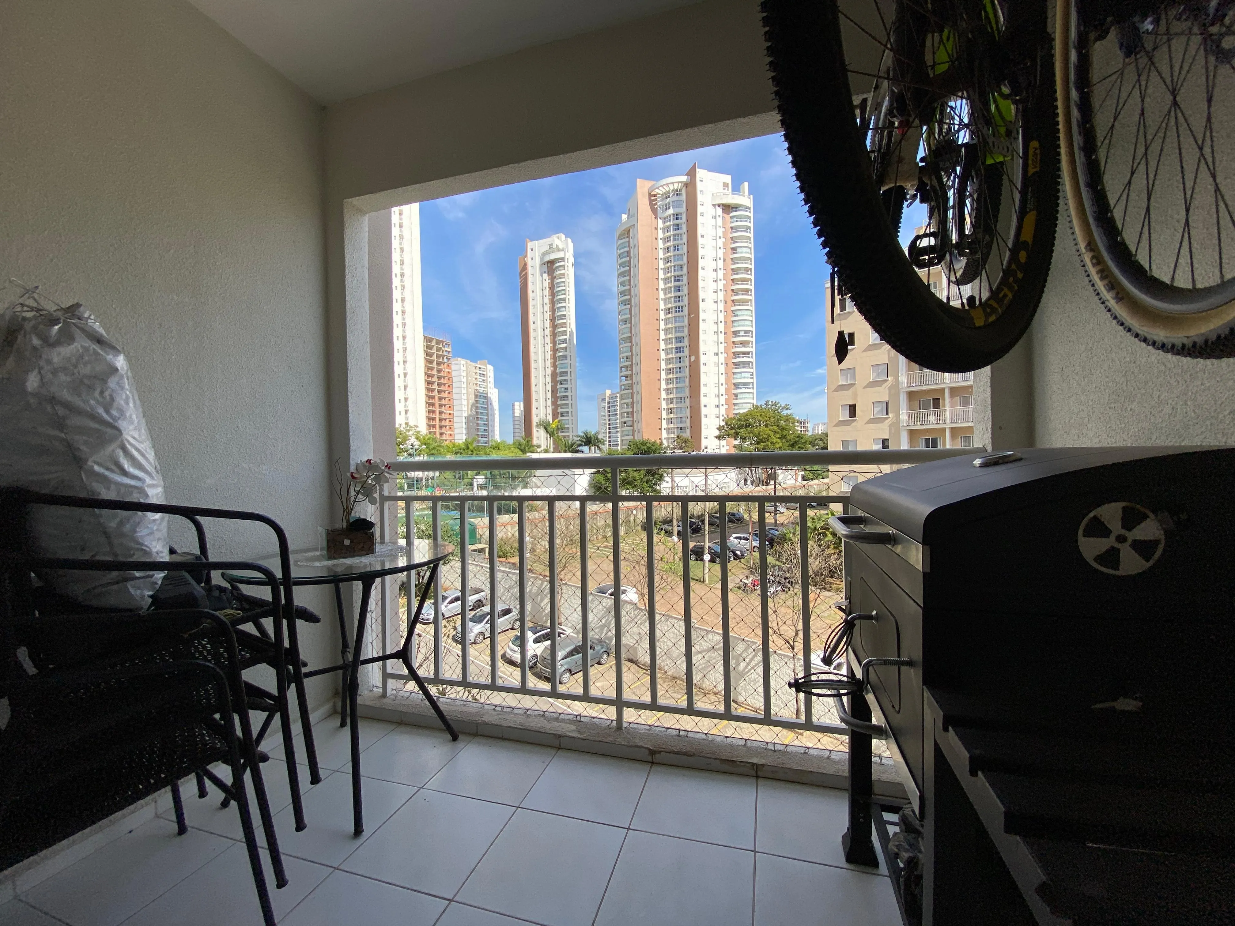 Imagem Apartamento de 68M² 100% mobiliado no Cond. Upper Life Campolim à 200mts do Shopping Iguatemi