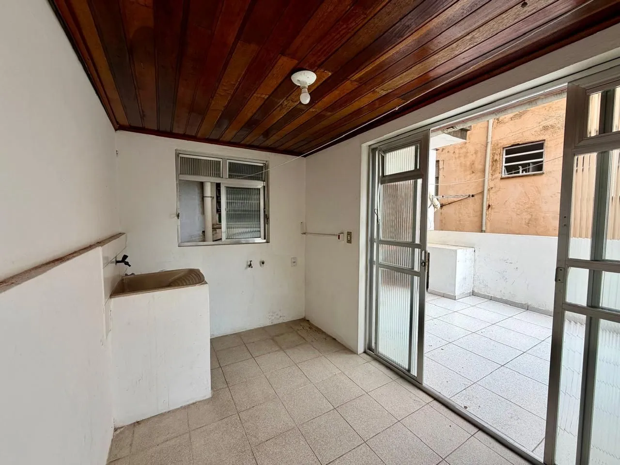 Imagem Apartamento 2 dormitórios sacada com 90m2 no centro histórico.