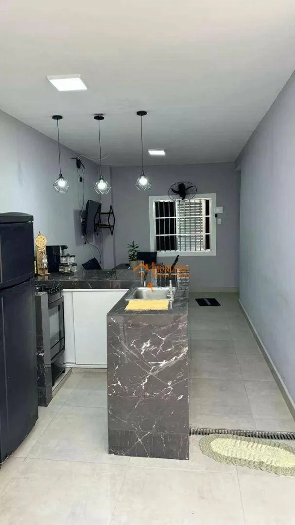 Imagem Casa com 3 dormitórios à venda, 225 m² por R$ 852.000,00 - Vila Augusta - Guarulhos/SP