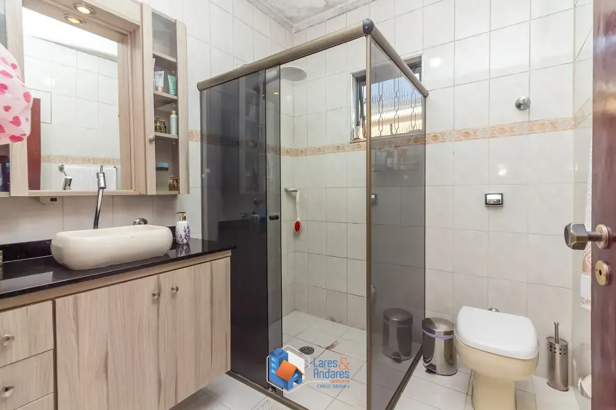 Imagem Sobrado para venda em Chácara São João com 3 quartos, sendo 1 suíte, 150m²