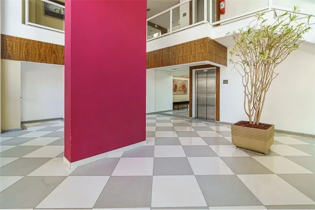 Imagem Apartamento à Venda No Paraíso Com 2 Dormitórios Sendo 1 Suíte e 2 Vagas