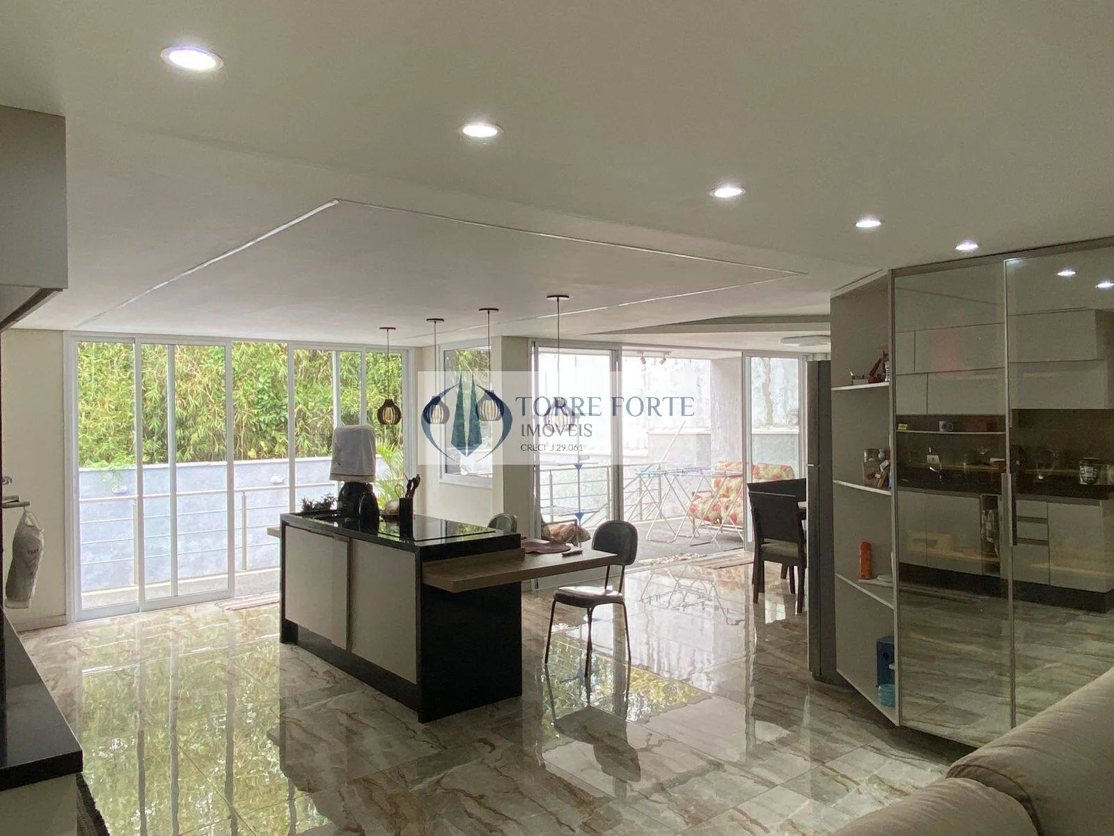 Foto do imóvel Casa de condominio Aruja V com 4 suites 3 vagas no Jardim Fazenda Rincão em Rua Almandina