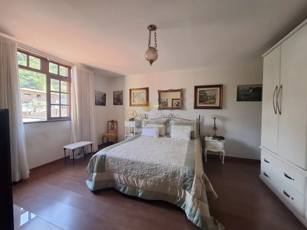 Imagem Casa para Venda em Teresópolis / RJ no bairro Santa Cecília