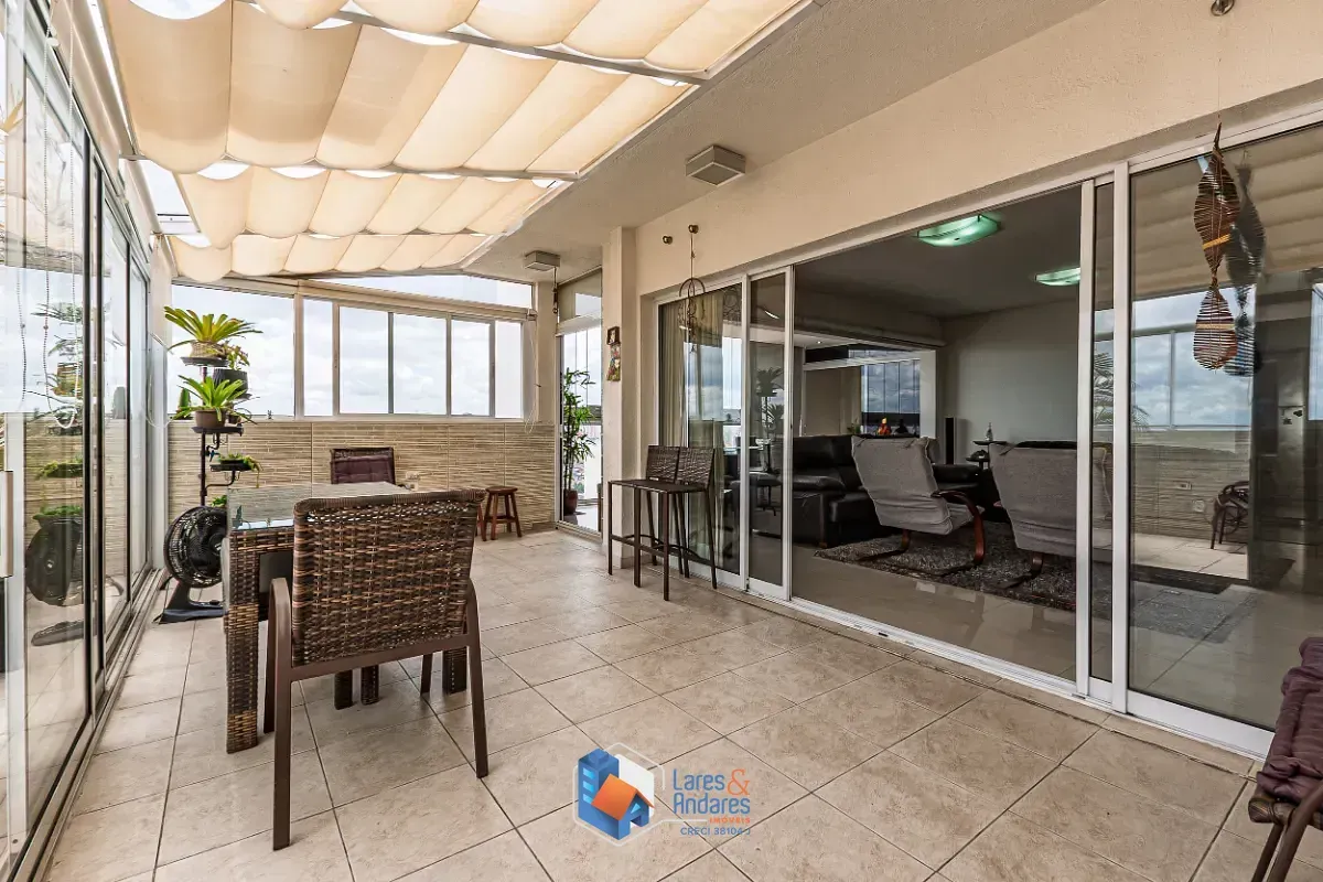 Imagem Cobertura para venda em Vila Gumercindo com 4 quartos, sendo 2 suítes, 221m²