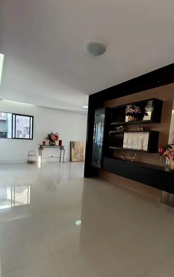 Foto do imóvel Apartamento para Venda em Maceió, Jatiúca, 2 dormitórios, 1 suíte, 2 banheiros, 2 vagas