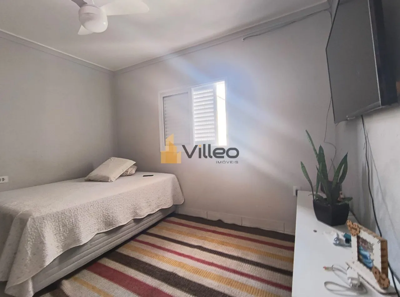 Imagem Descrição do Imóvel:

Descubra o prazer de viver em uma residência que combina elegância, funci...