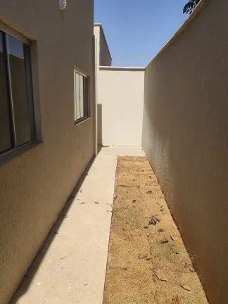 Imagem Casa com 2 Quartos à Venda, 80 m² em Vila São Joaquim - Aparecida de Goiânia