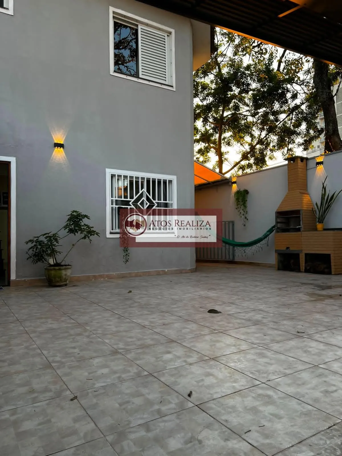 Imagem Sobrado à venda no Jardim Santa Cruz, SP | 3 dorms, suíte