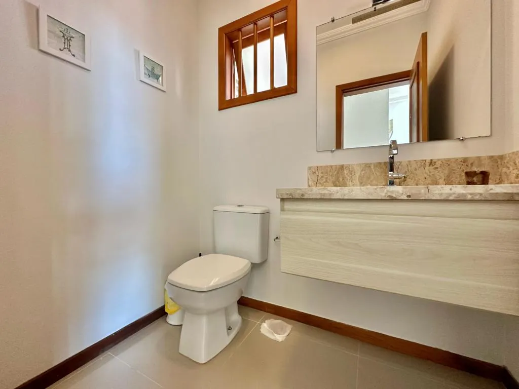 Imagem Casa 3 Dormitórios - Bairro xangri-la