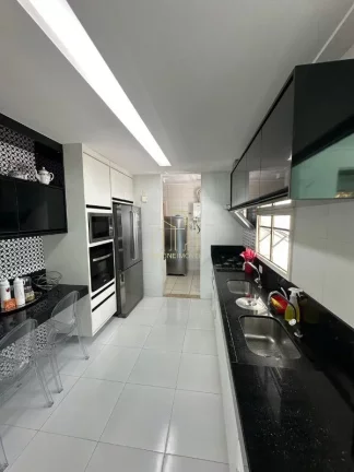 Imagem Apartamento à venda em LE PARC Salvador-BA: 3 quartos, 3 suítes, 3 salas, 6 banheiros, 4 vagas de garagem, 195m² em Patamares!