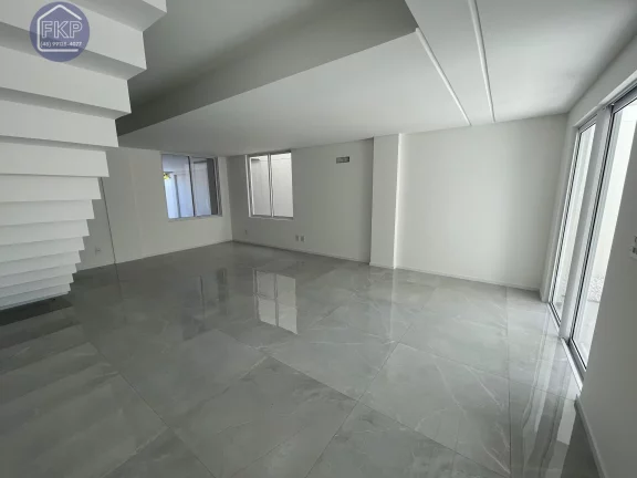 Imagem Casa Duplex em São João, Itajaí/SC