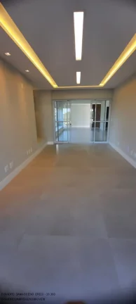 Imagem Casa de luxo em condomínio à venda em Busca Vida, Camaçari-BA: 4 quartos, 4 suítes, 2 salas, 2 banheiros, 4 vagas, 400m².
