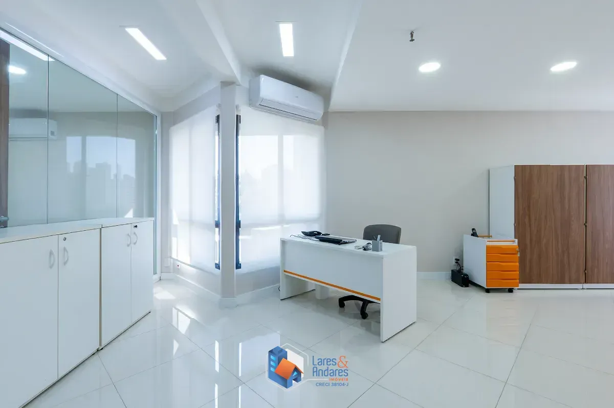 Imagem Conjunto comercial para venda em Jardim Caboré, 114m²