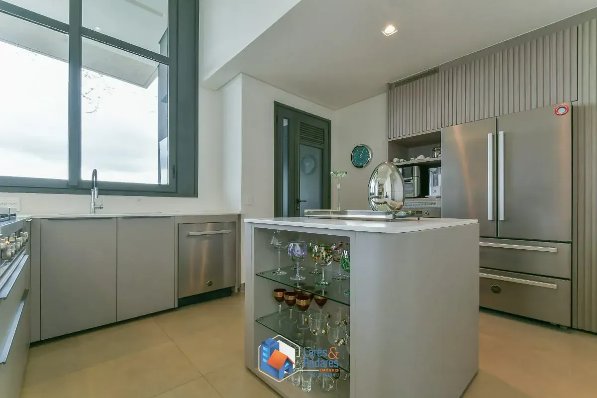 Imagem Apartamento para venda em Cerqueira César com 3 quartos, sendo 3 suítes, 175m²