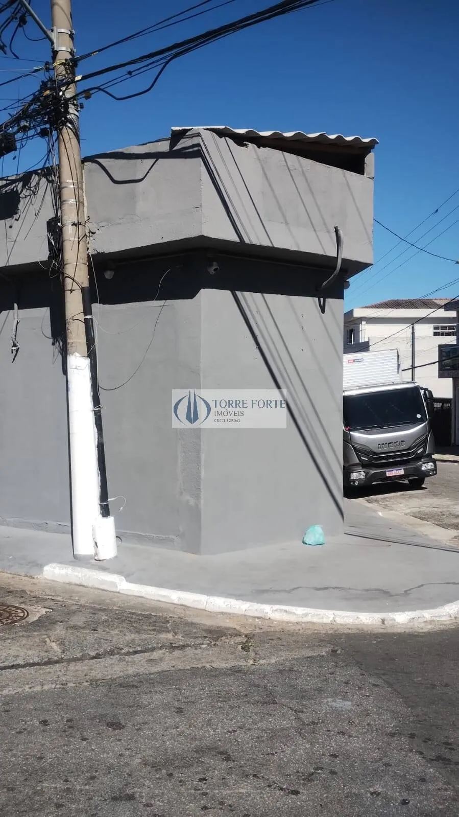Imagem Terreno com 3 casas e 1 salão Sapopemba