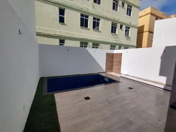 Imagem Casa a venda na praia do Morro Guarapari-ES Casa duplex composta por 3 suítes sendo uma Suite master com Closet e 2 vagas de garagem