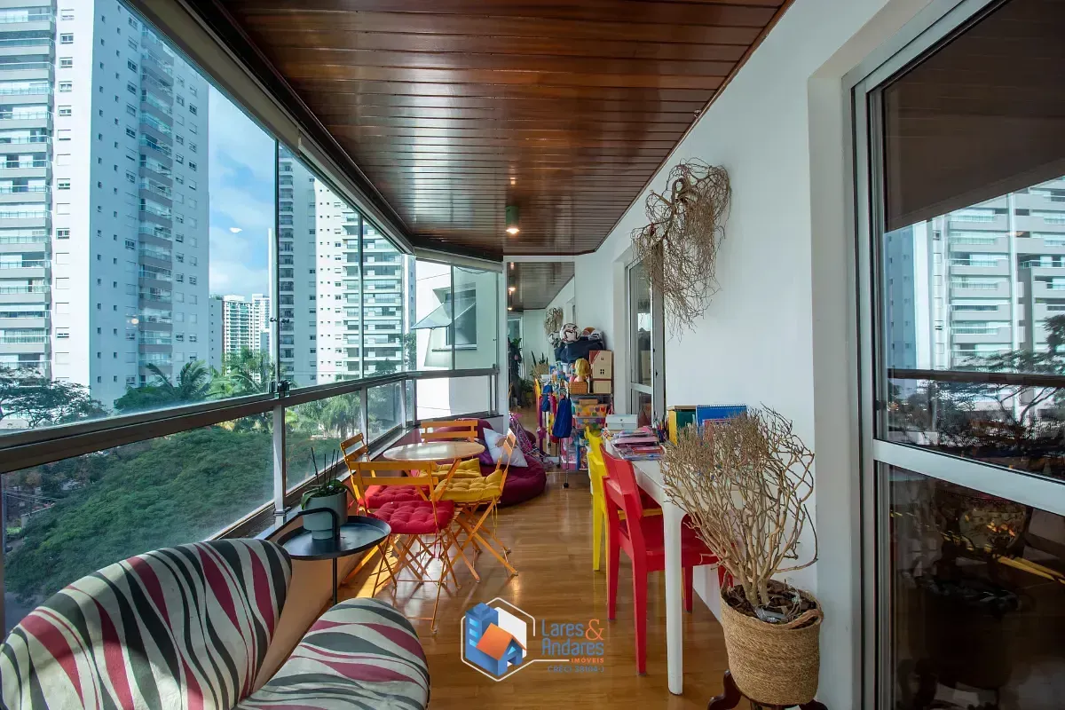 Imagem Apartamento para venda em Campo Belo com 3 quartos, sendo 3 suítes, 192m²