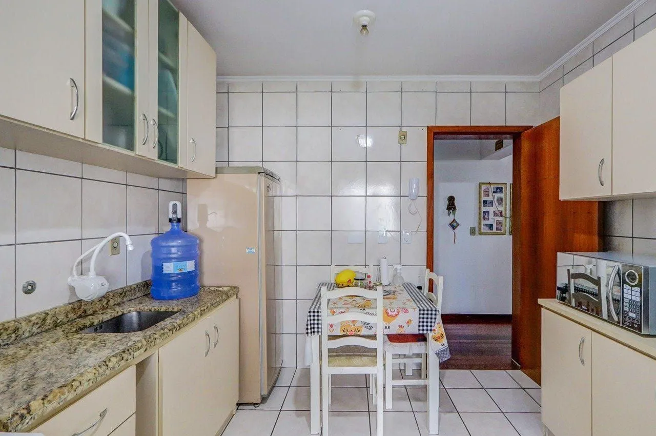 Imagem Apartamento de 3 Dormitórios com 104m² à Venda no Bairro Tristeza - Porto Alegre