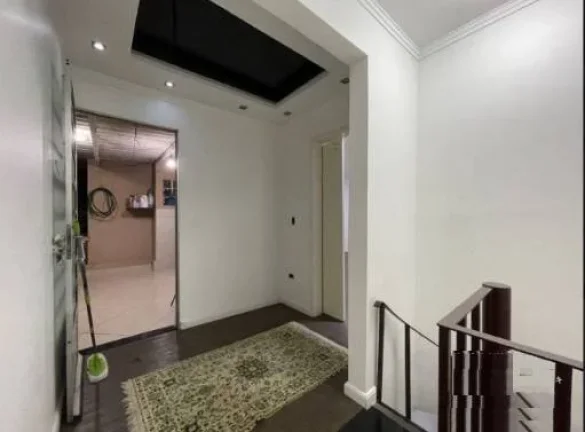 Imagem Sobrado Reformado Com 234 m² 4 Dormitórios, 2 Suites 3 Vagas de Gargens