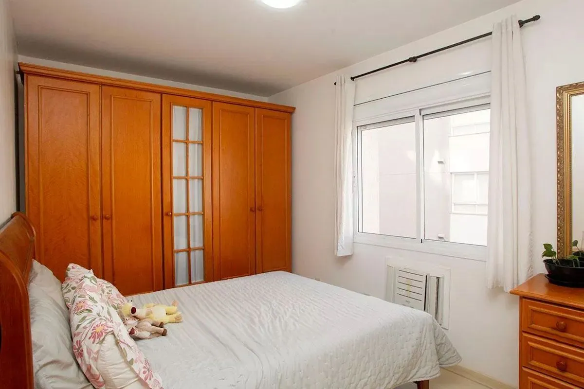 Imagem Apartamento com 2 dormitórios com 58.35m² no bairro Bom Fim