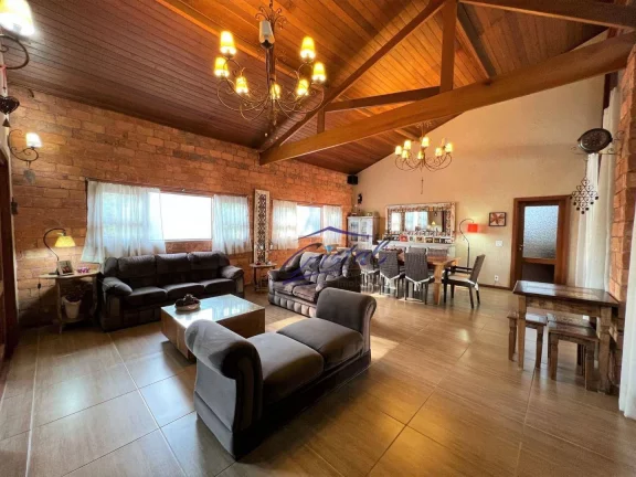 Imagem Casa Térrea impecável - 5 dormitórios - 3 suítes - Piscina!