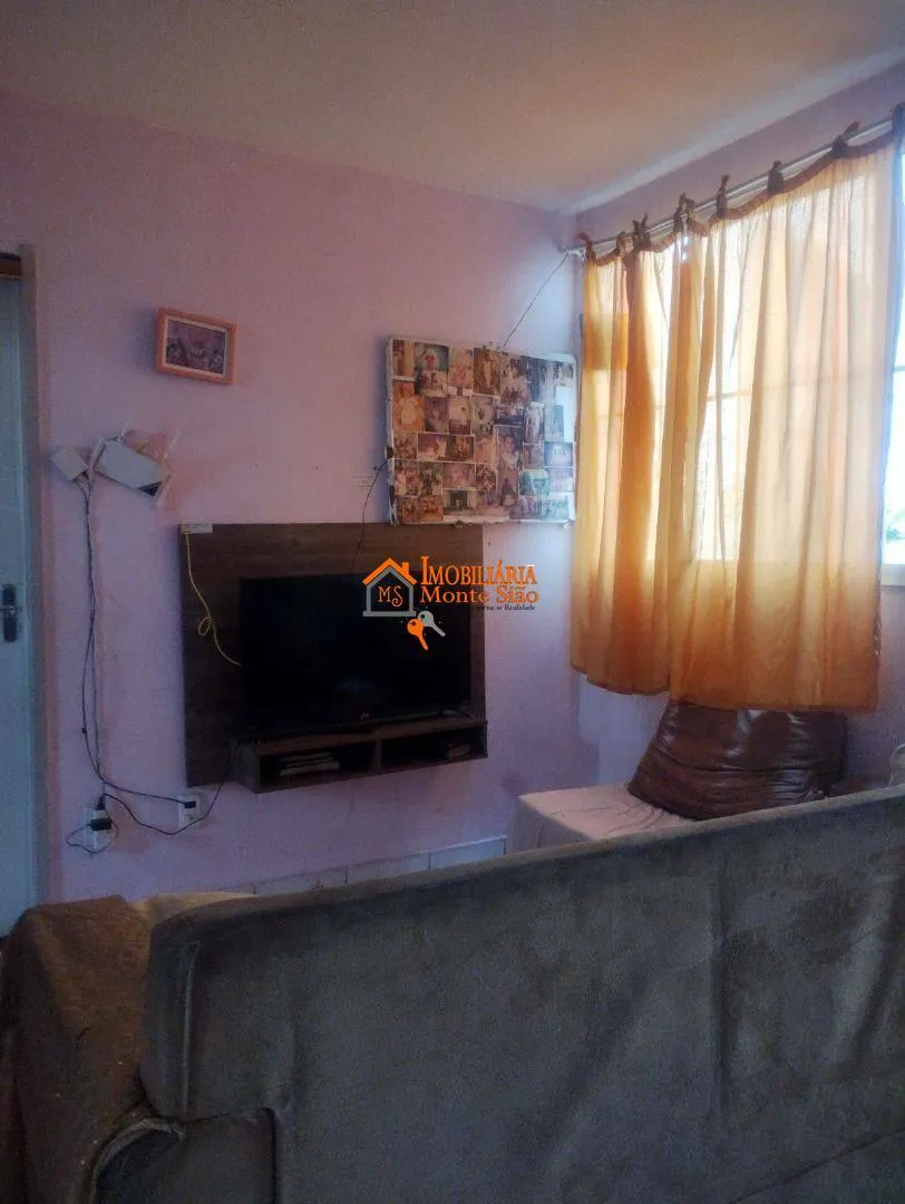 Imagem Apartamento com 2 dormitórios à venda, 55 m² por R$ 165.000,00 - Pimentas - Guarulhos/SP