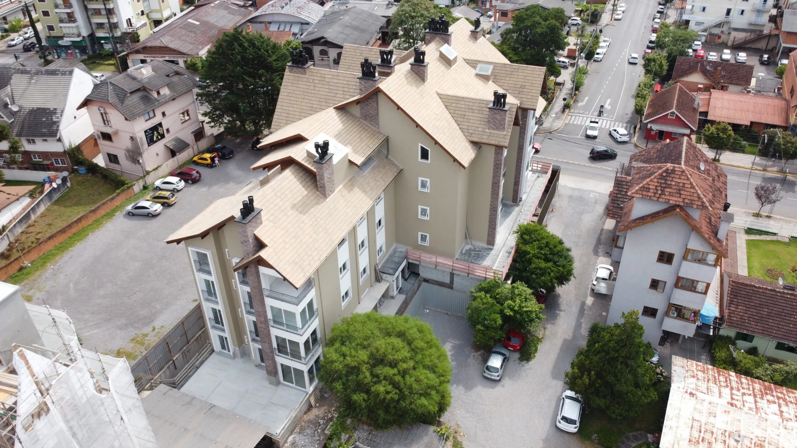 Imagem Apartamento à venda em Gramado, Centro, com 2 quartos, 71.32m2