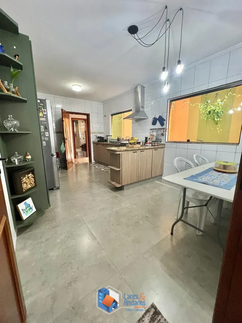 Imagem Sobrado para venda em Vila Guedes com 3 quartos, sendo 1 suíte, 164m²