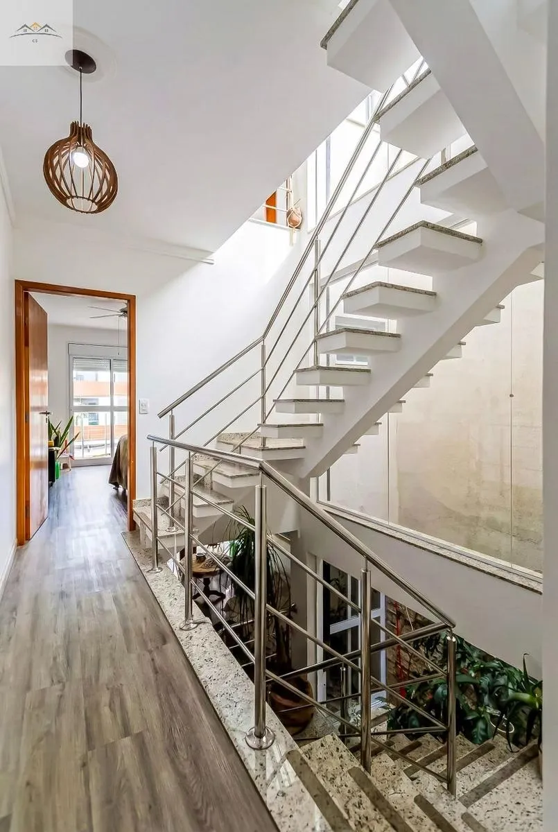 Imagem Sobrado com 4 Quartos à Venda, 300 m² em Vila Assunção - Santo André
