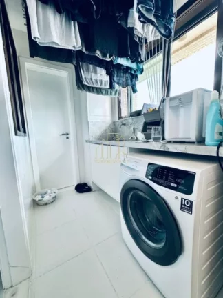 Imagem Apartamento de Luxo à Venda em Salvador-BA, no Caminho das Árvores: 3 Quartos, 3 Suítes, 3 Salas, 5 Banheiros, 3 Vagas, 146m².