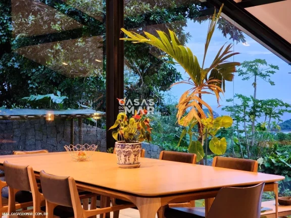 Imagem Casa para Temporada em Armação dos Búzios / RJ no bairro Alto de Búzios