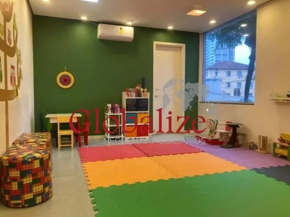 Imagem APARTAMENTO 02 DORMITÓRIOS SENDO 01 SUÍTE POR R$570.000,00, LAZER COMPLETO, SALA AMPLA, COZINHA AMERICANA, MÓVEIS PLANEJADOS, SACADA, PISCINA E VAGA