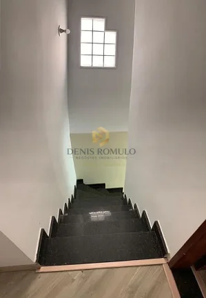 Imagem Casa 3 quartos 1 suíte, 120m², 2 vagas, na V. Isolina Mazzei