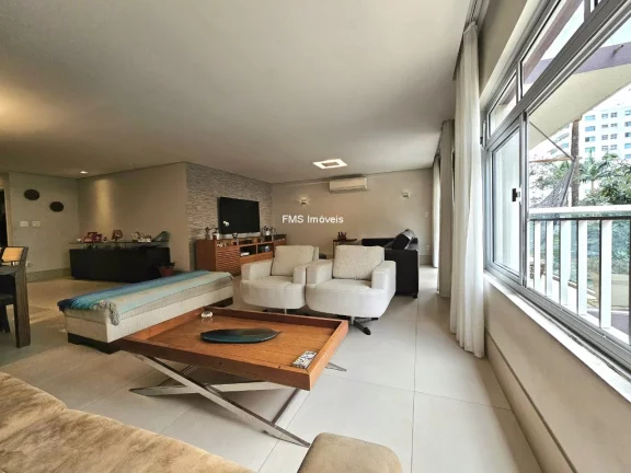 Imagem Apartamento no Bairro Itaim Bibi com 3 Quartos sendo 1 Suíte, 4 Banheiros, 1 Vaga de Garagem.