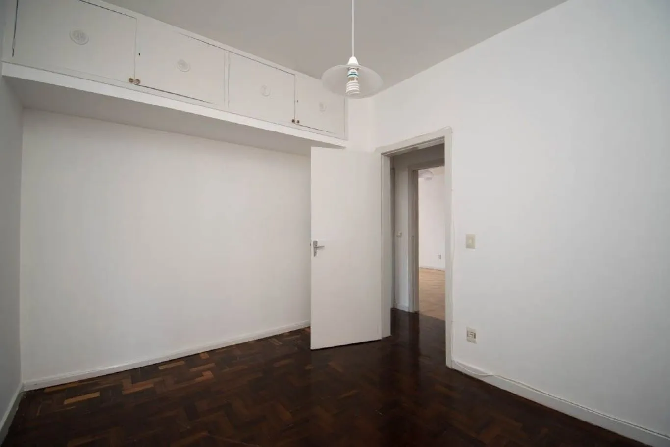 Imagem Apartamento de 3 dormitórios à venda no Bairro Centro Histórico, Porto Alegre.
